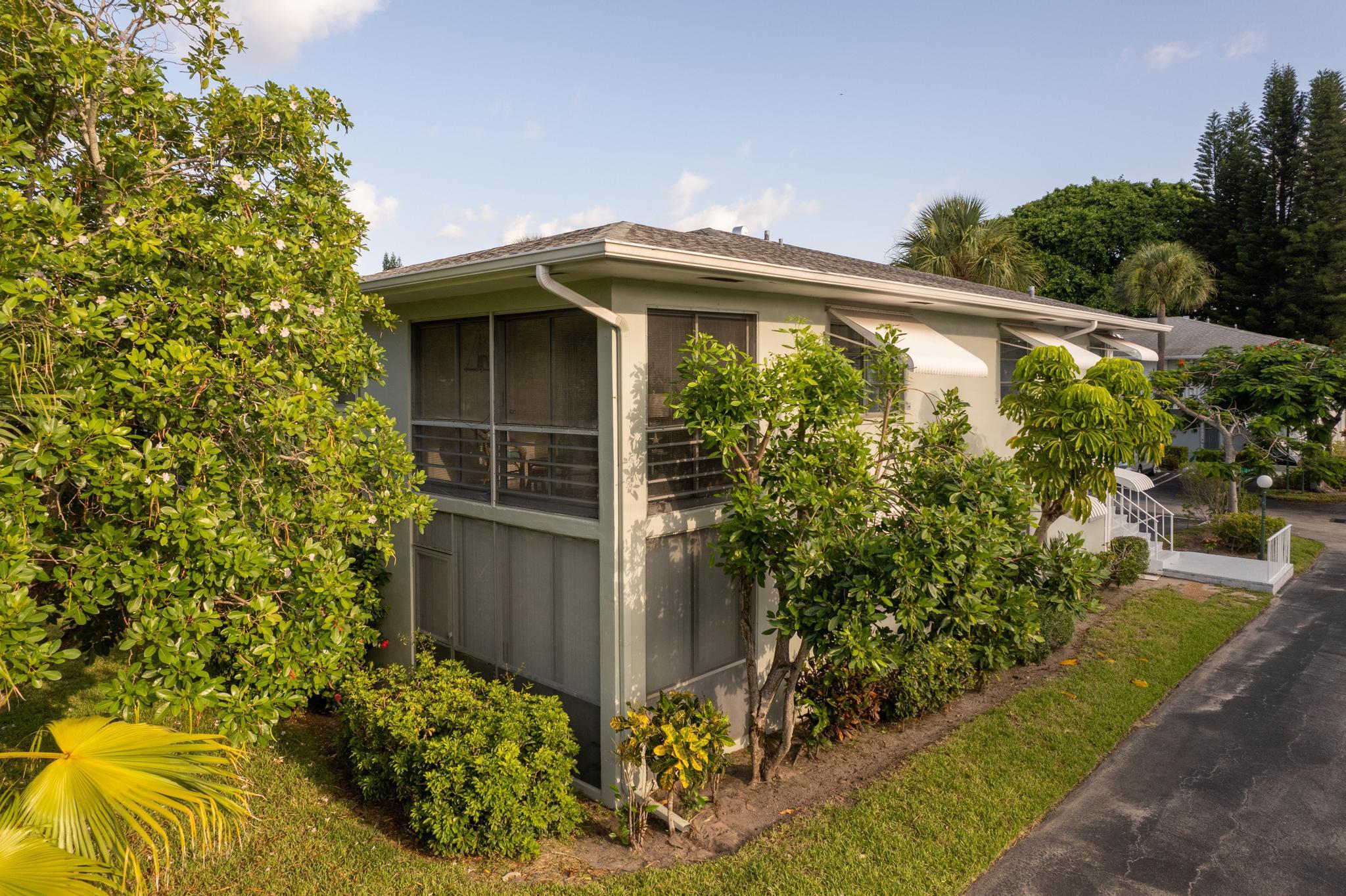 2340 SW 22nd Avenue 302