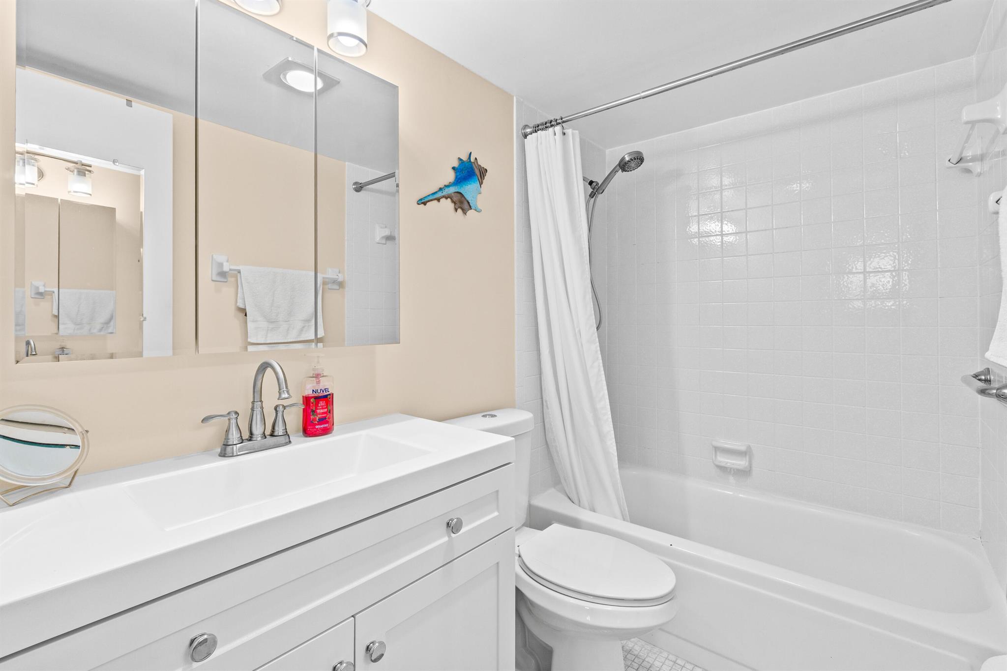 2008 S Federal Highway 401