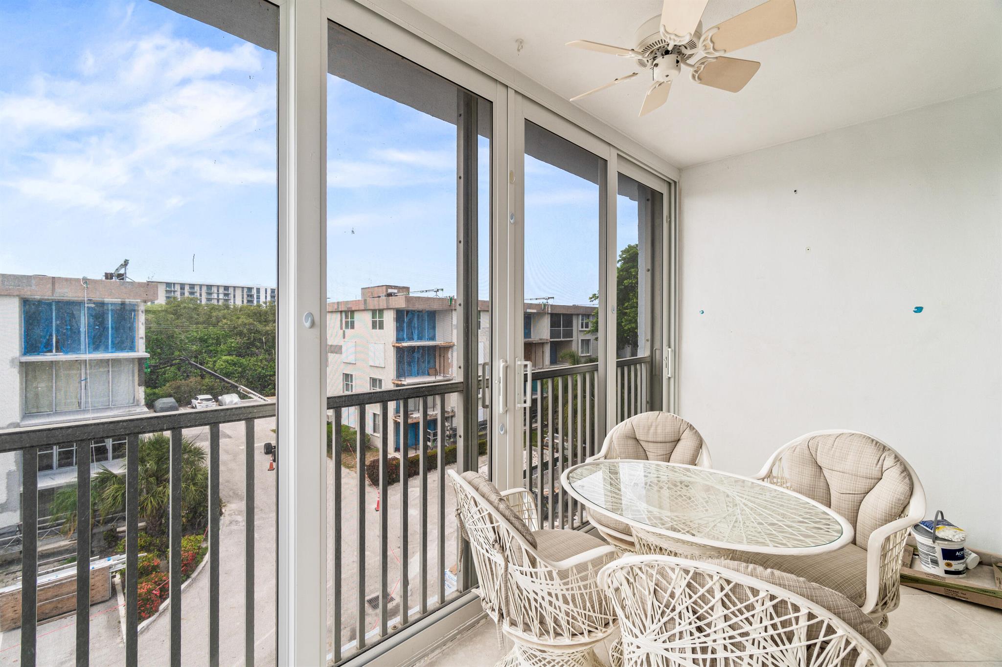 2008 S Federal Highway 401