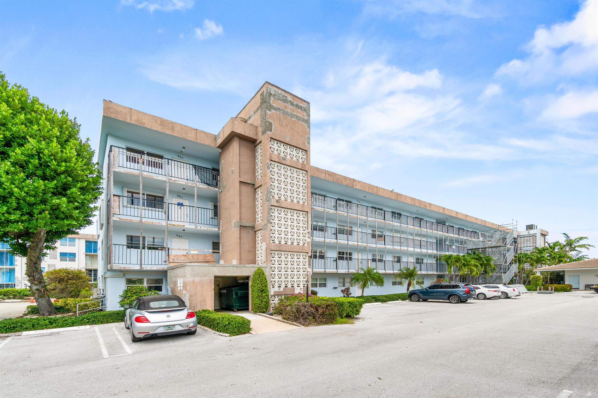 2008 S Federal Highway 401