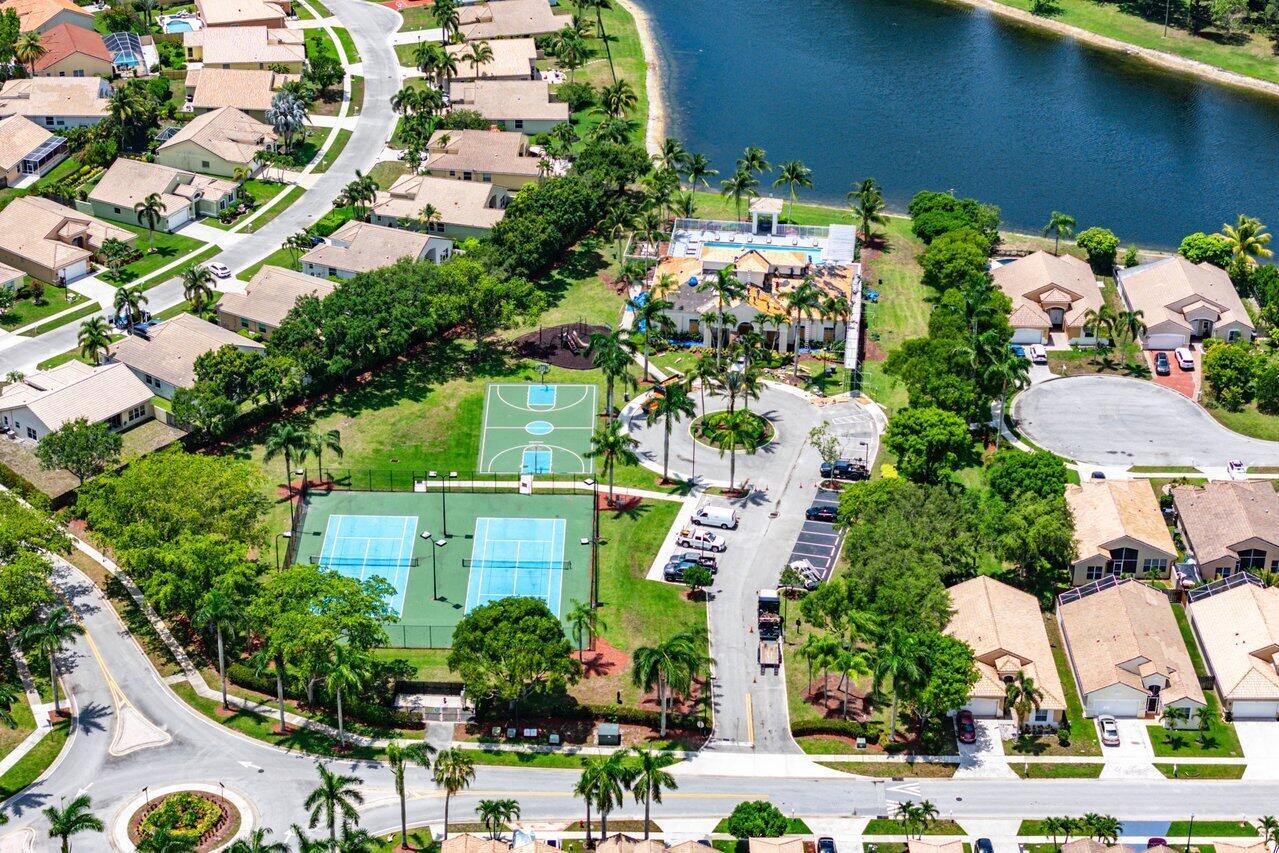 9899 Porta Leona Lane 9899