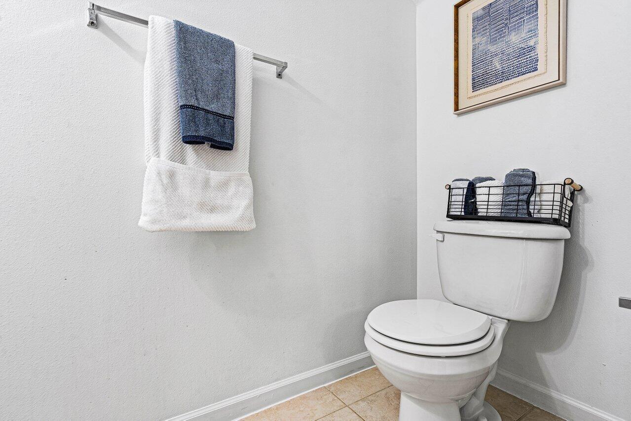 9899 Porta Leona Lane 9899