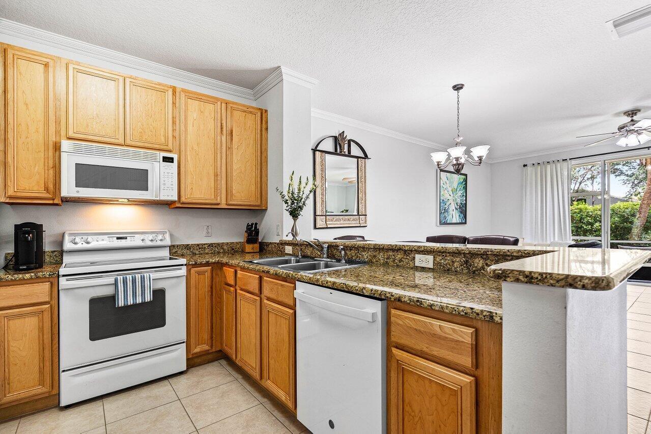 9899 Porta Leona Lane 9899