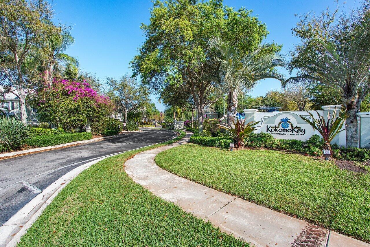925 Kokomo Key Lane
