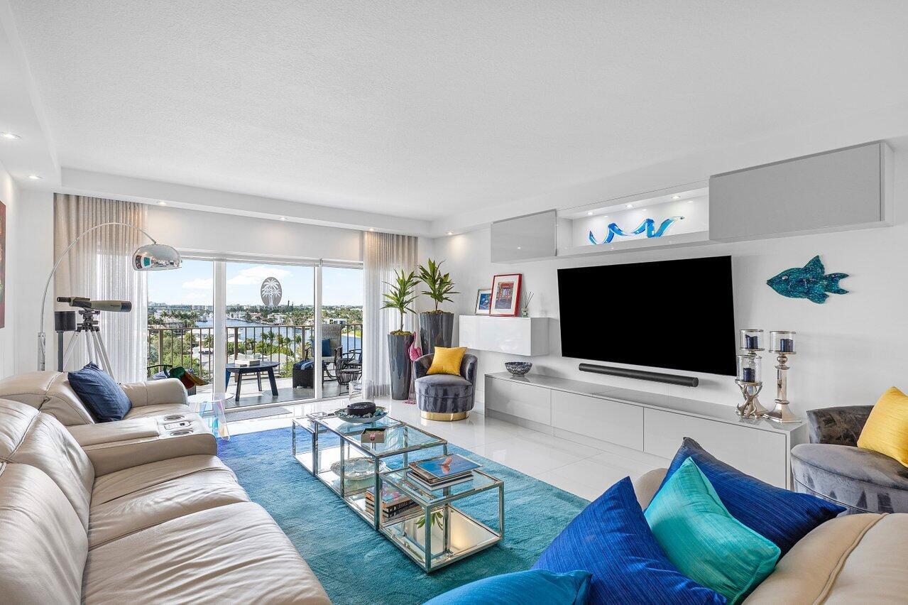 400 Seasage Drive 804