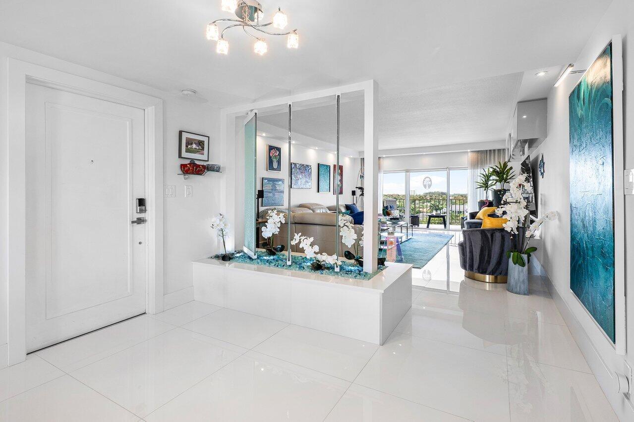 400 Seasage Drive 804