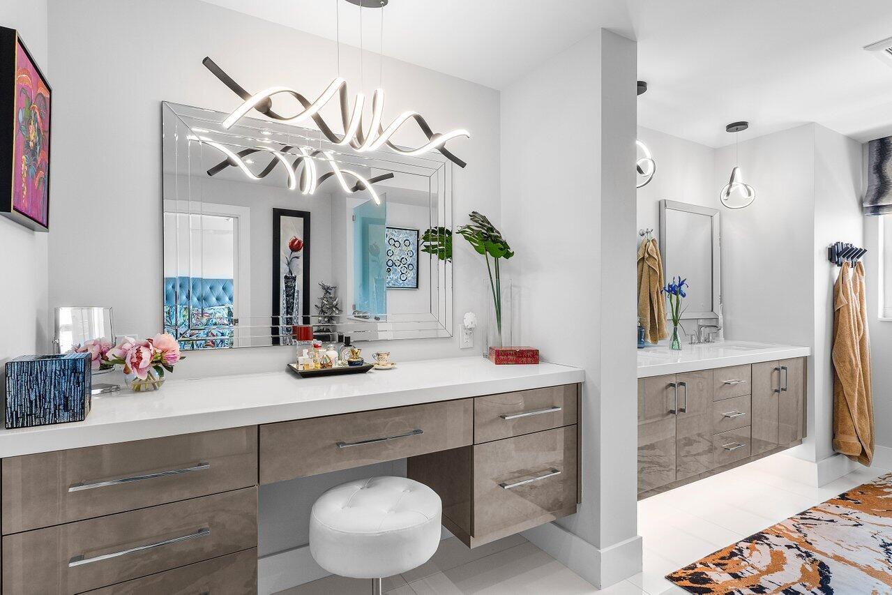 400 Seasage Drive 804