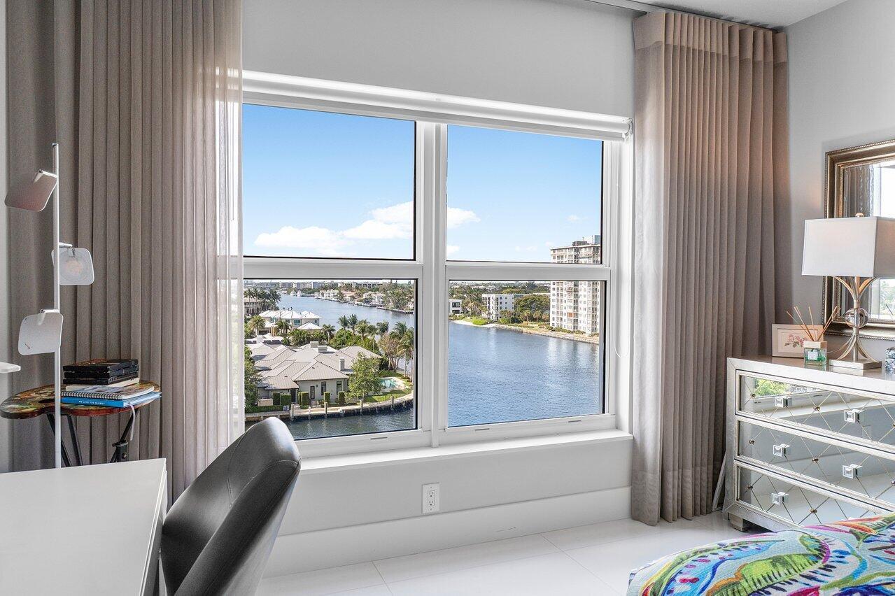 400 Seasage Drive 804