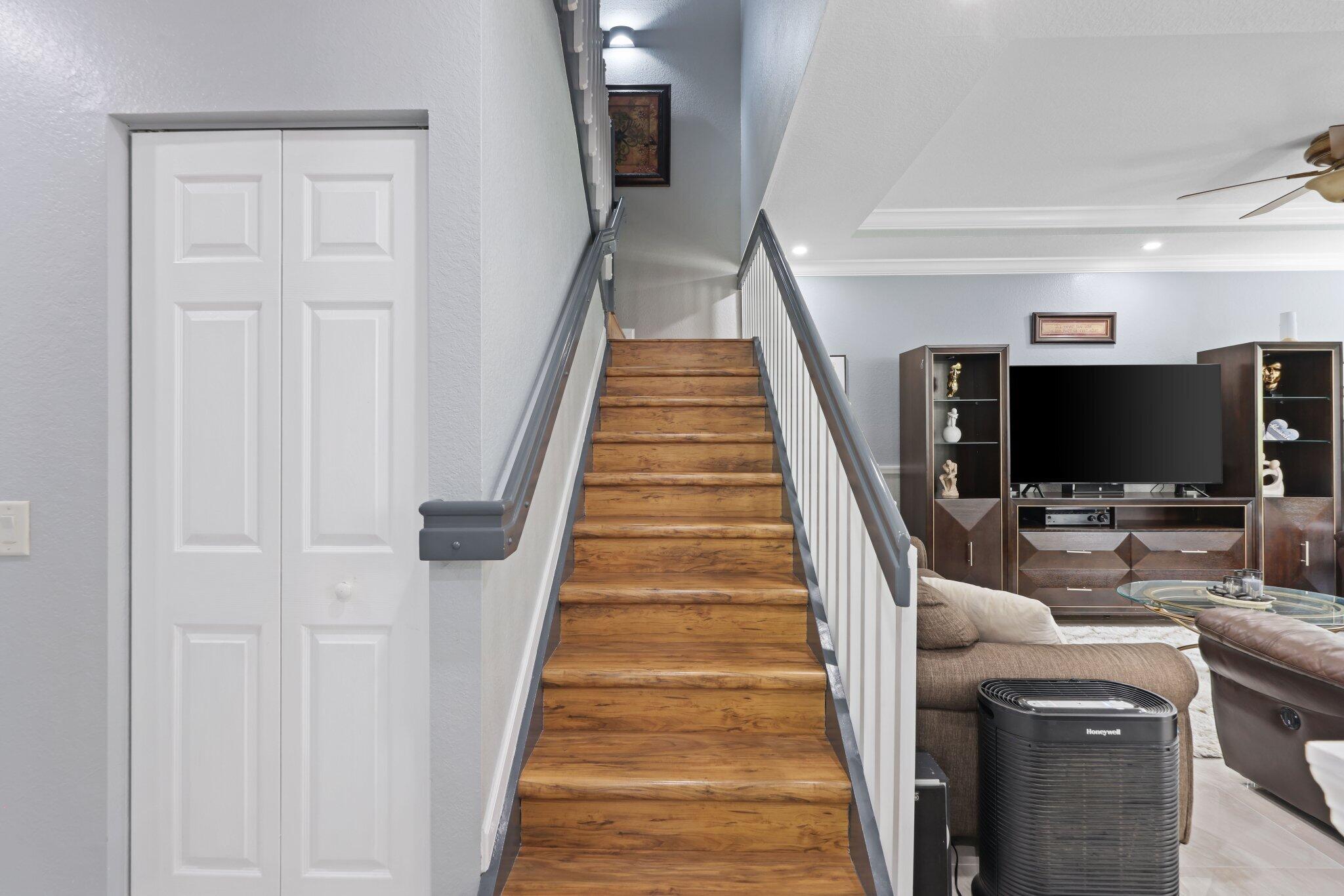 4501 Mimosa Terrace 1404