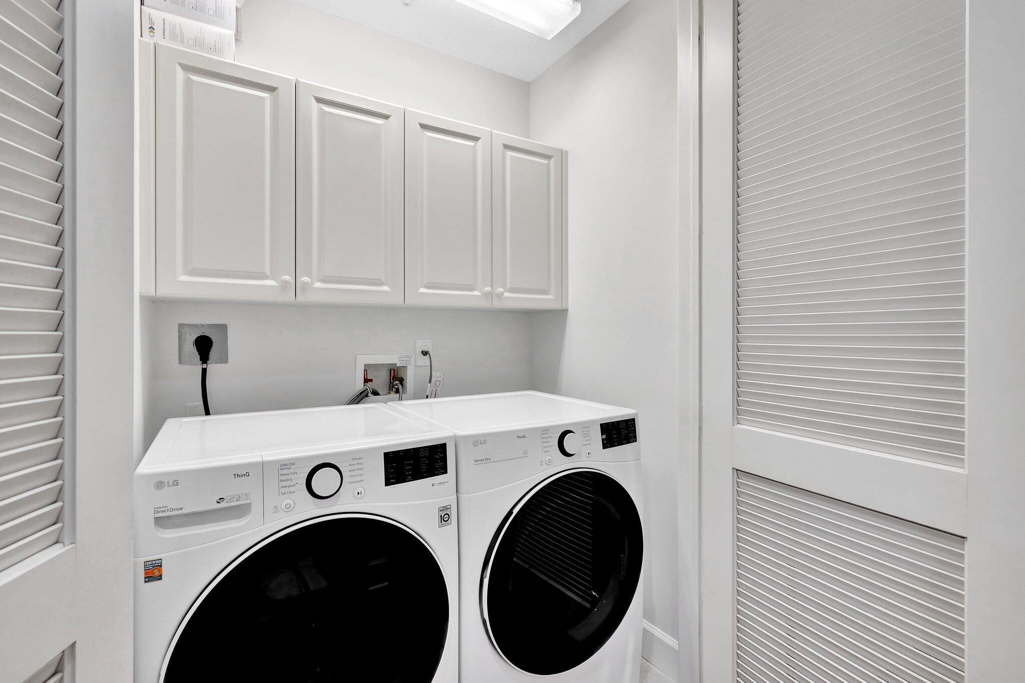 200 NE 2nd Avenue 215