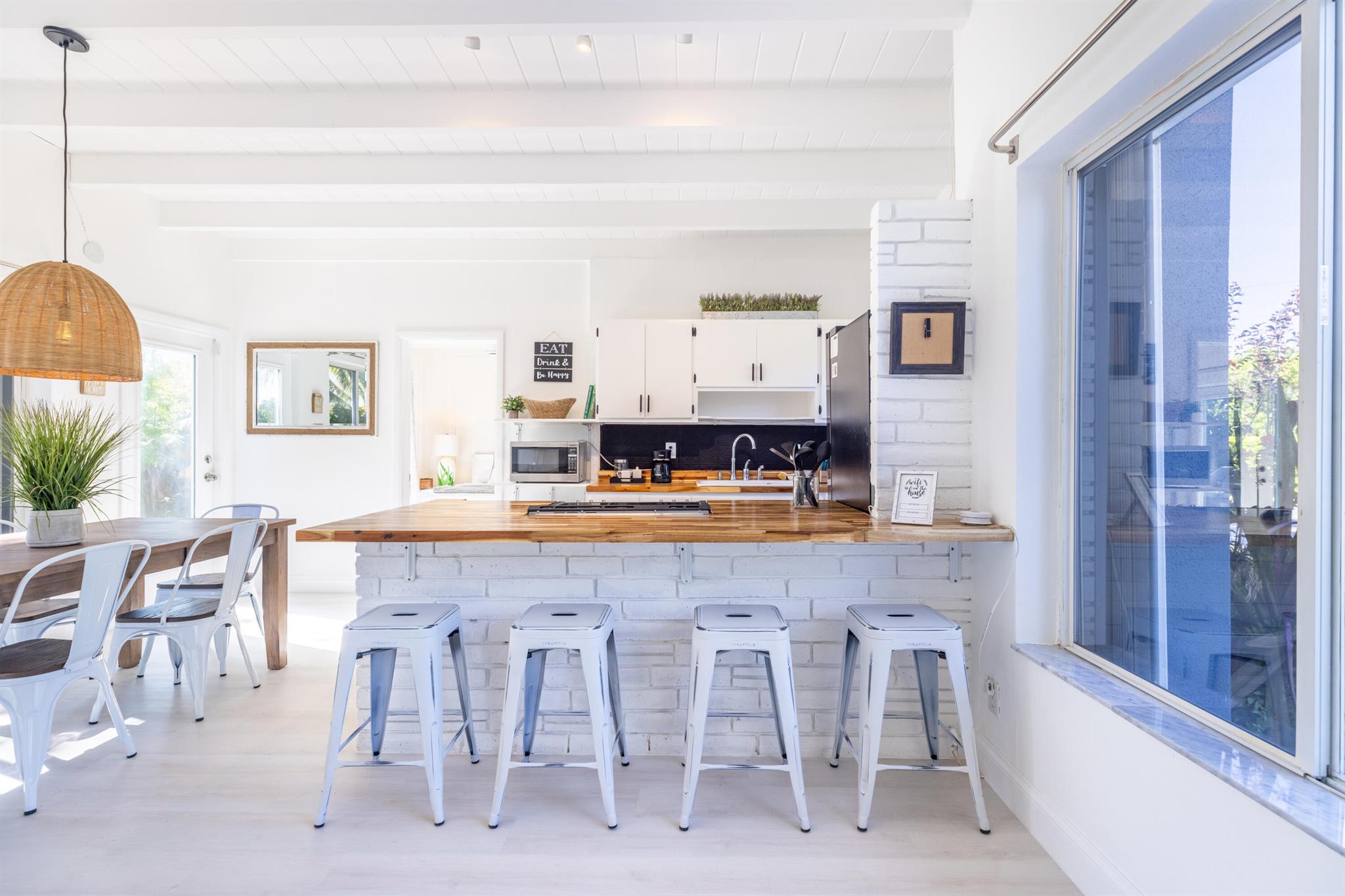 3117 Fernwood Drive
