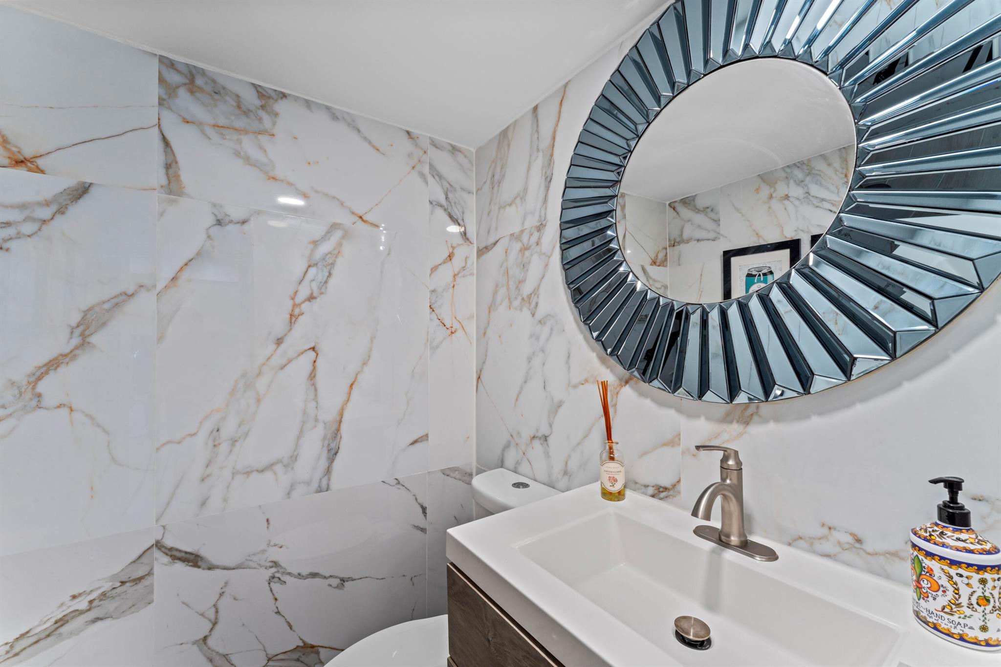 20379 W Country Club Drive 937