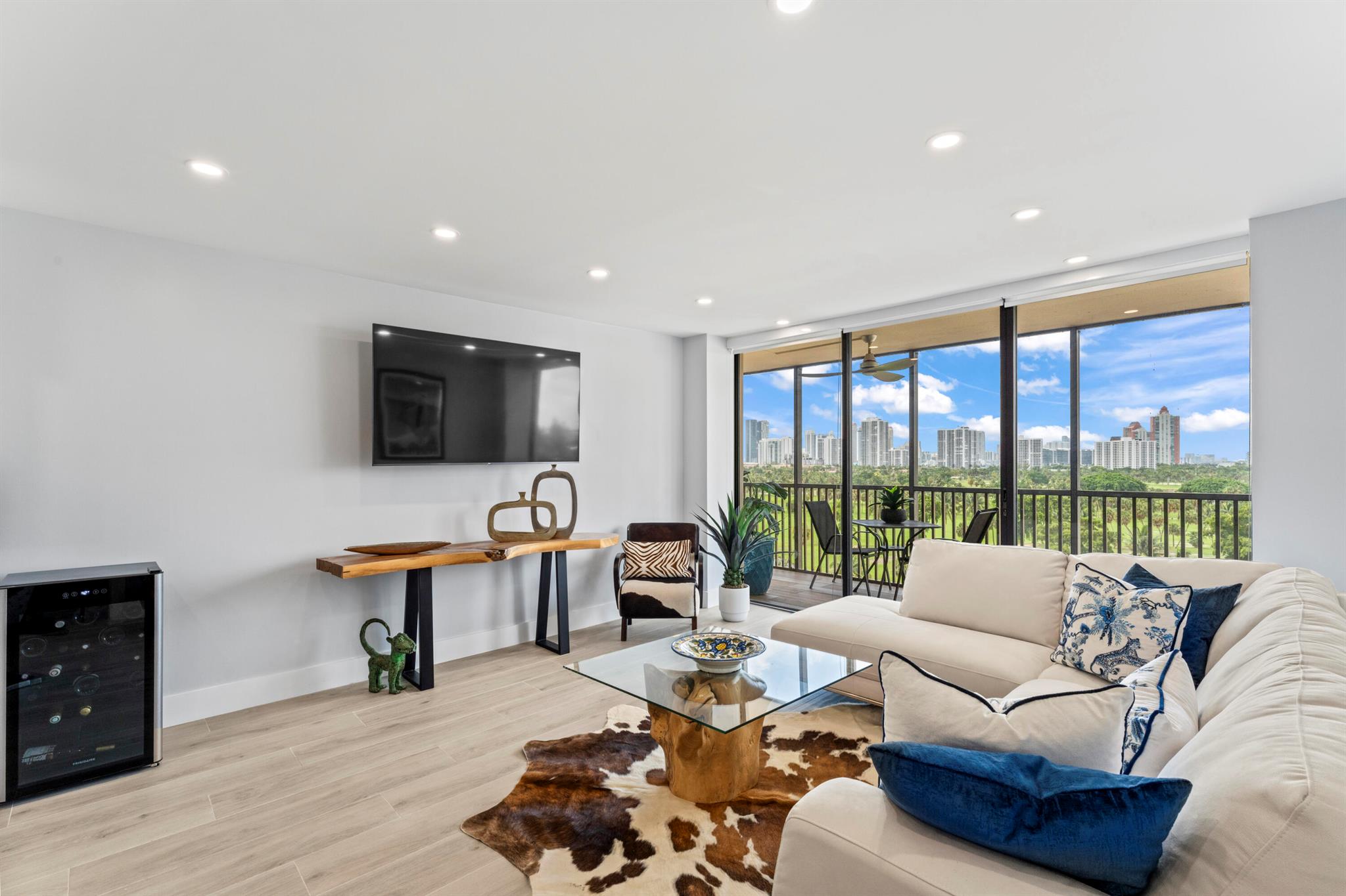 20379 W Country Club Drive 937