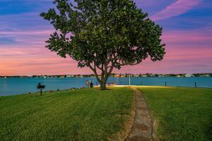 140 Yacht Club 107 Way 107