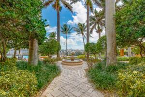140 Yacht Club 107 Way 107