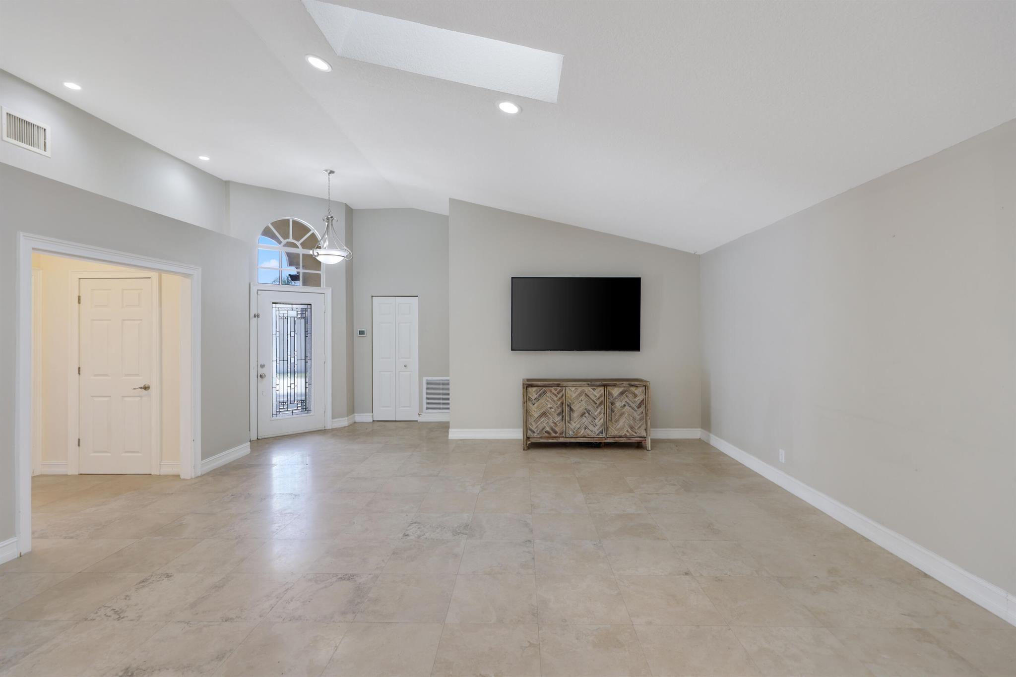 7546 Ironbridge Circle