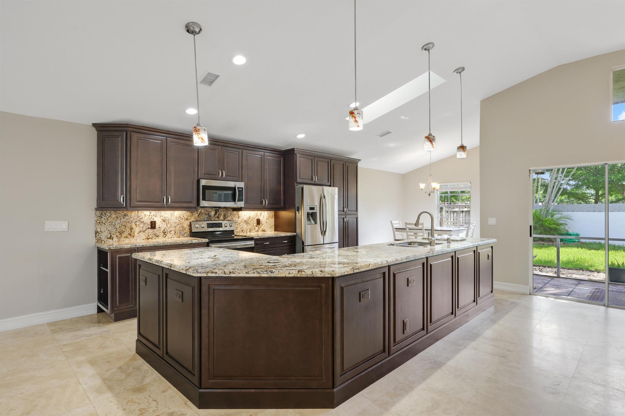 7546 Ironbridge Circle