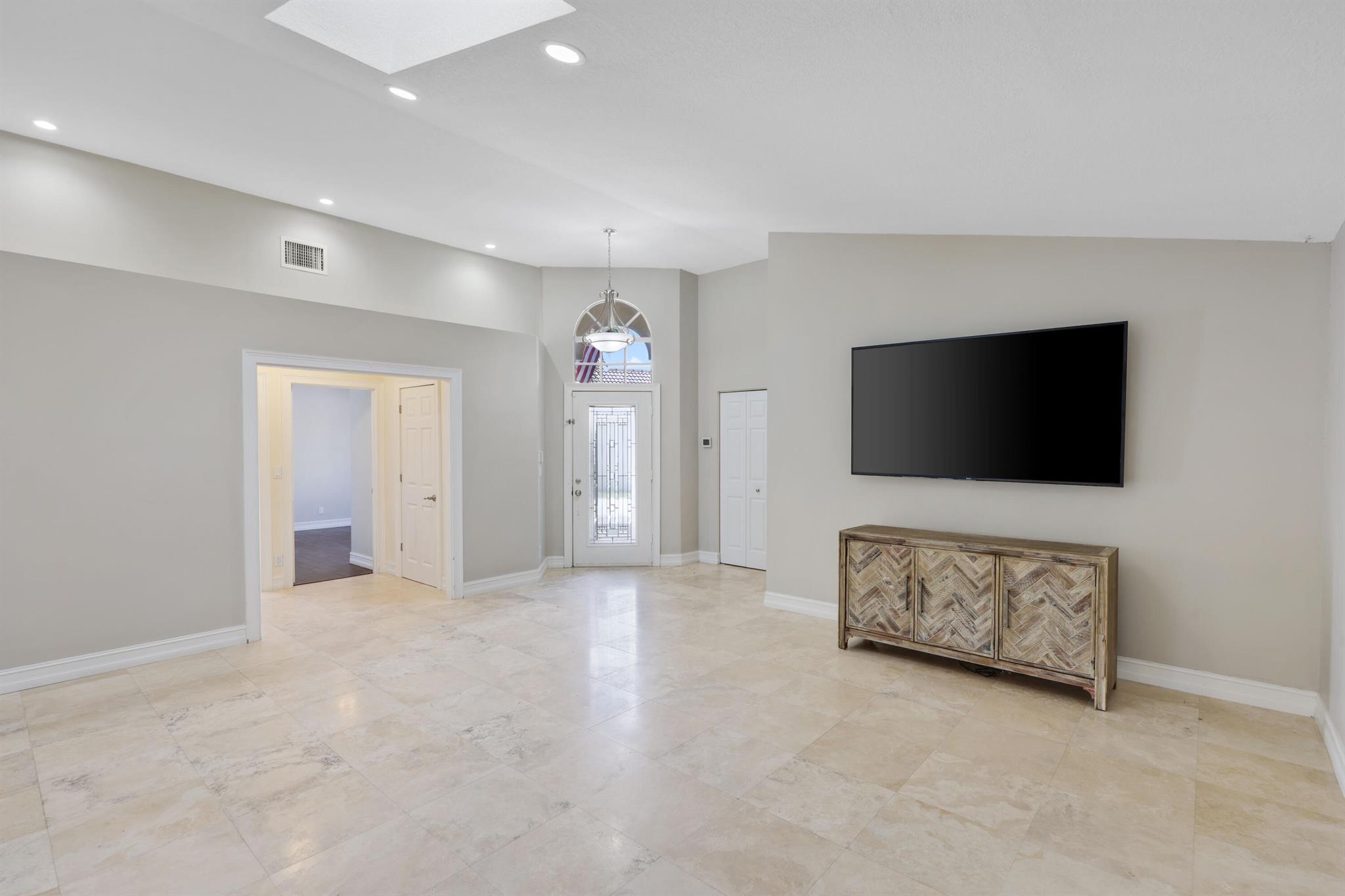 7546 Ironbridge Circle