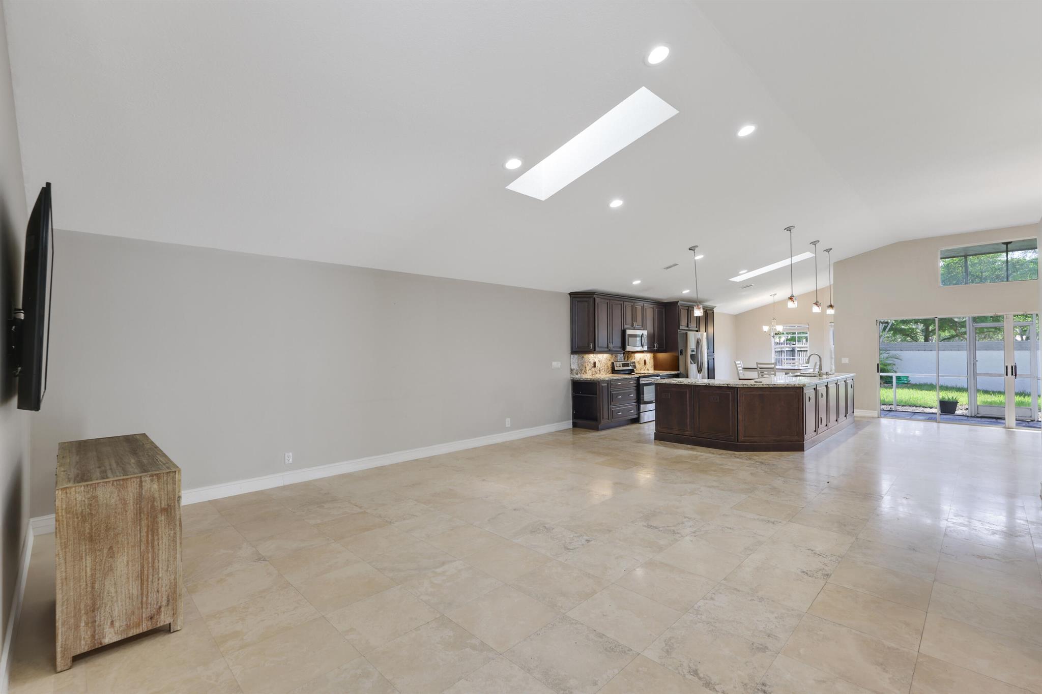 7546 Ironbridge Circle