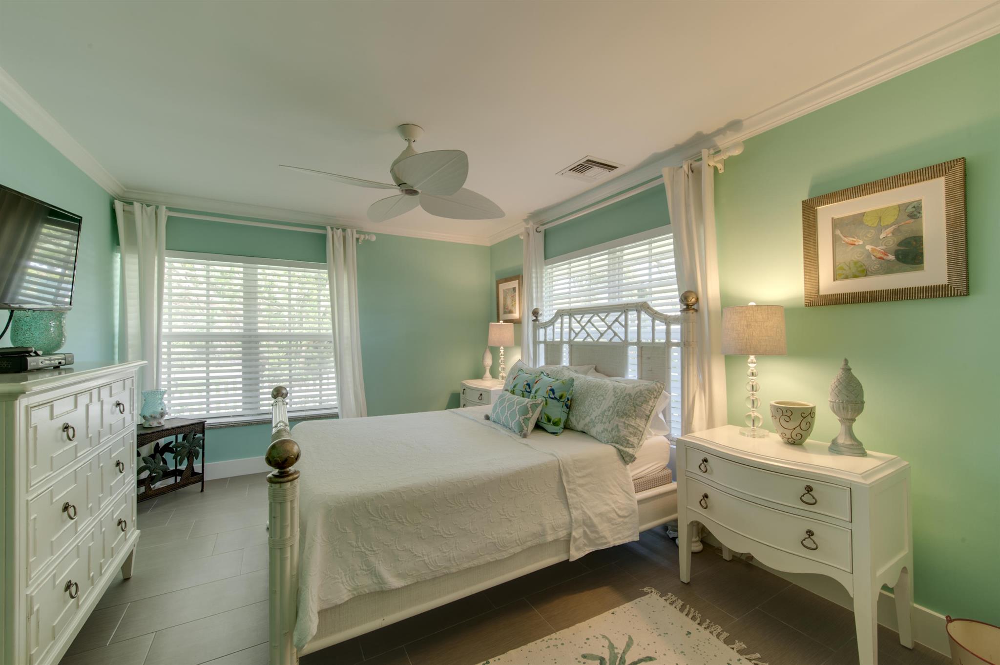 131 Venetian Drive