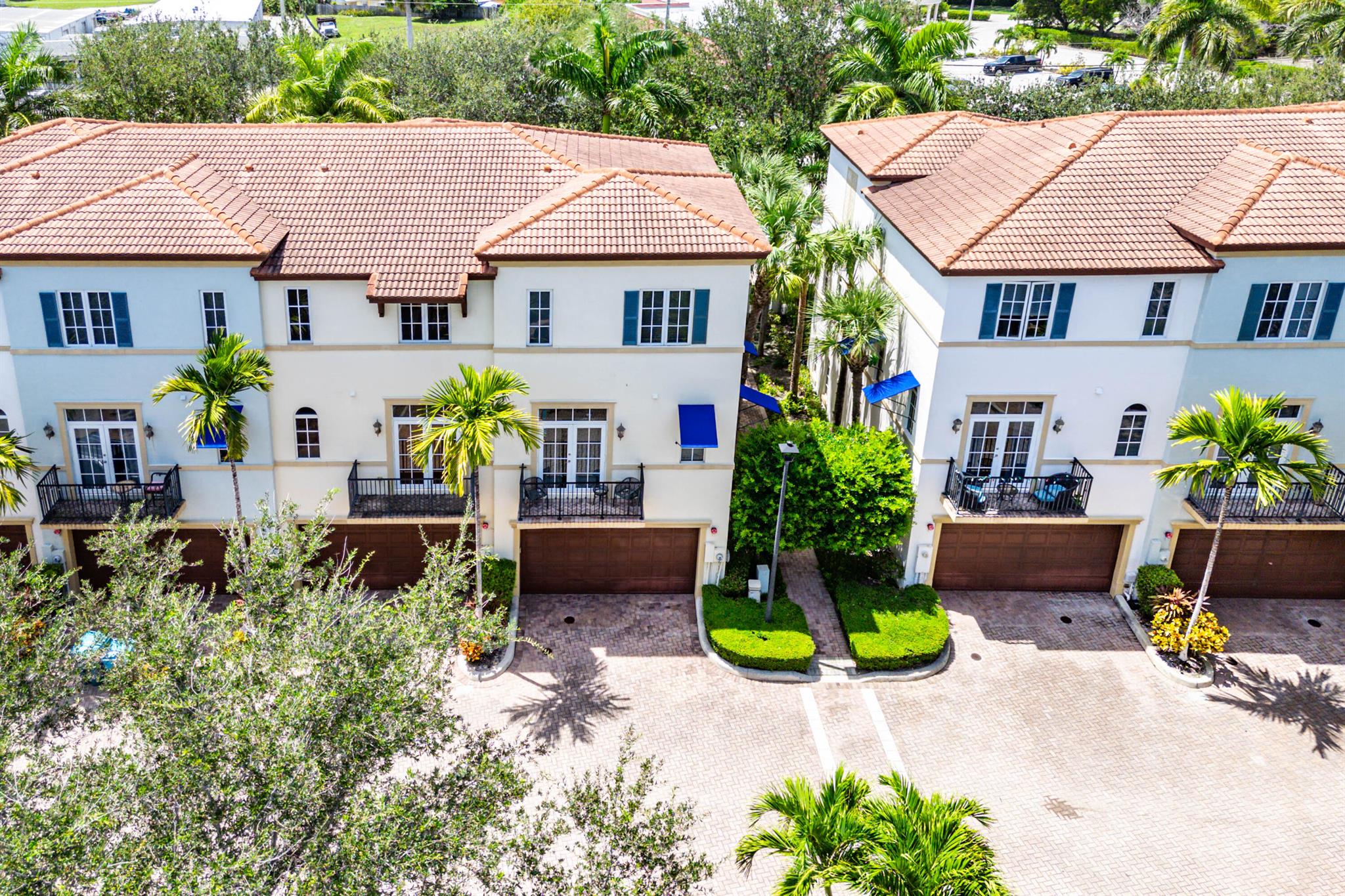 3261 Estancia Lane