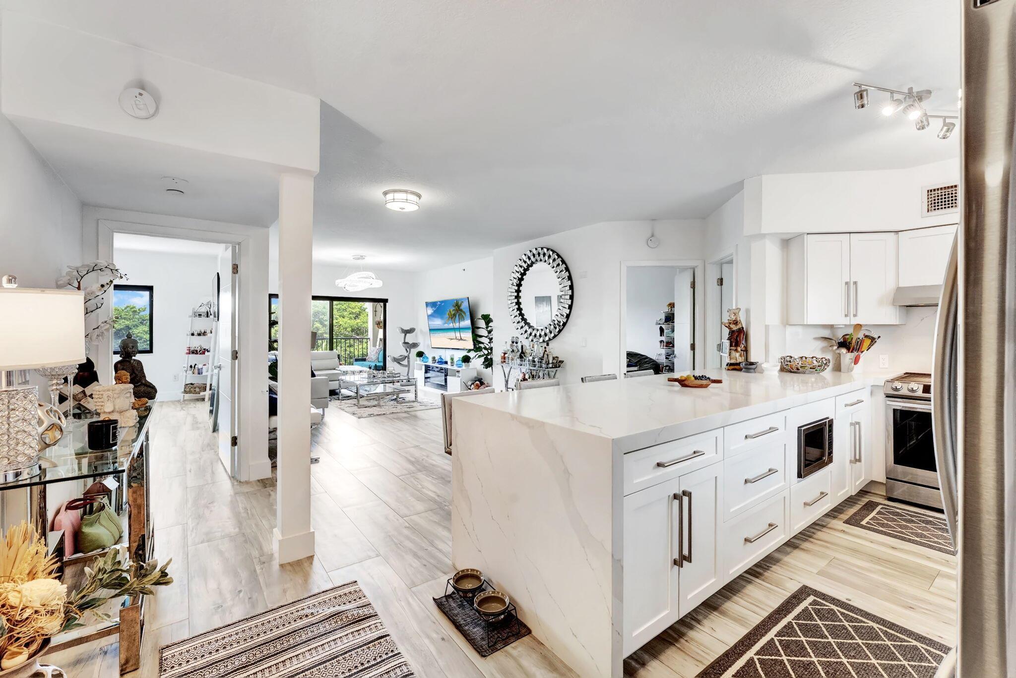 2105 Lavers Circle 507