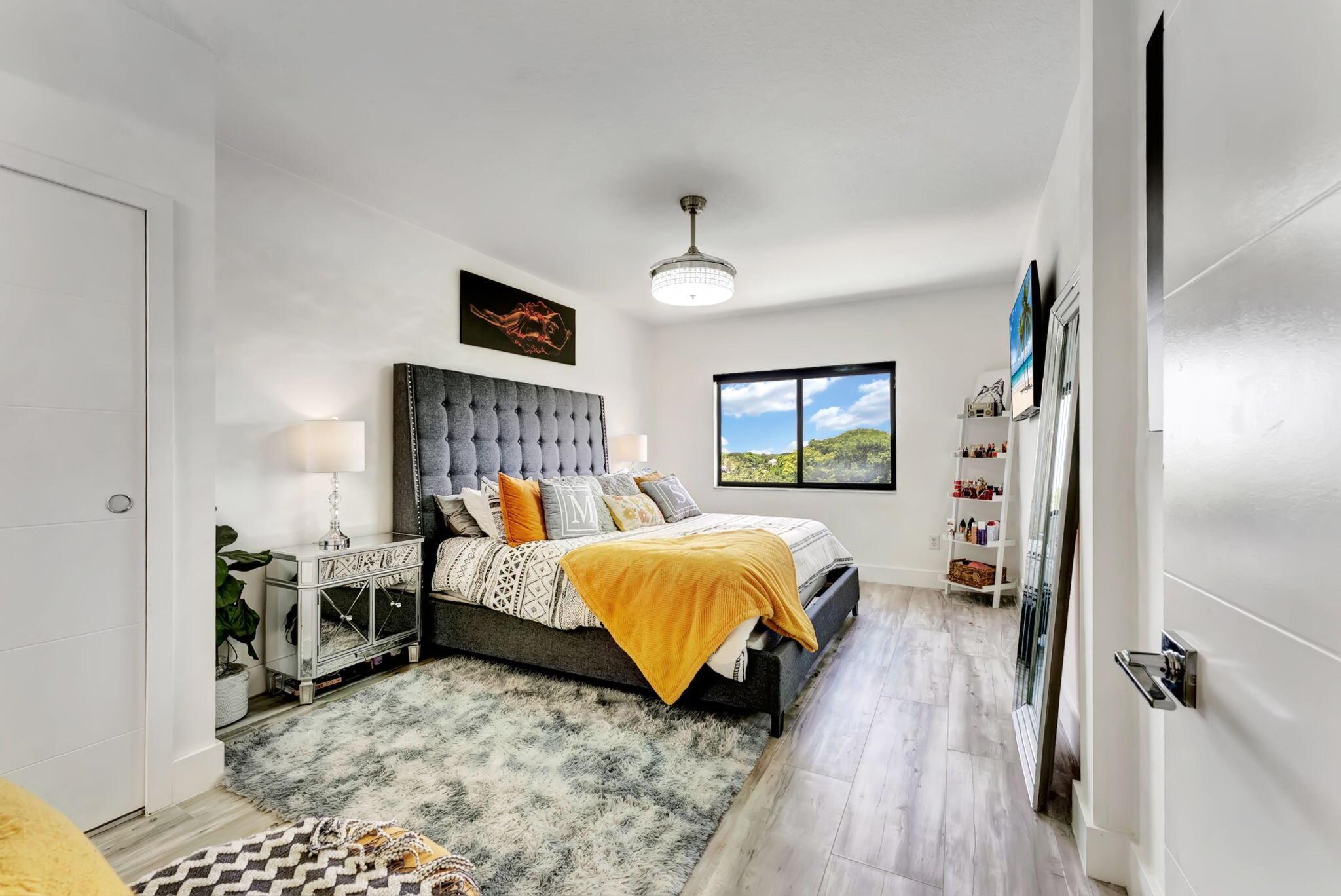 2105 Lavers Circle 507