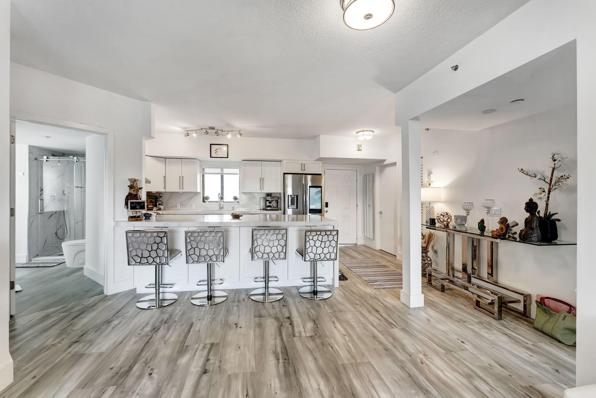 2105 Lavers Circle 507