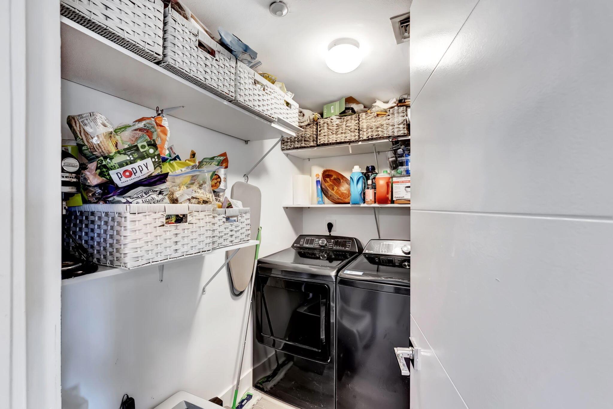 2105 Lavers Circle 507