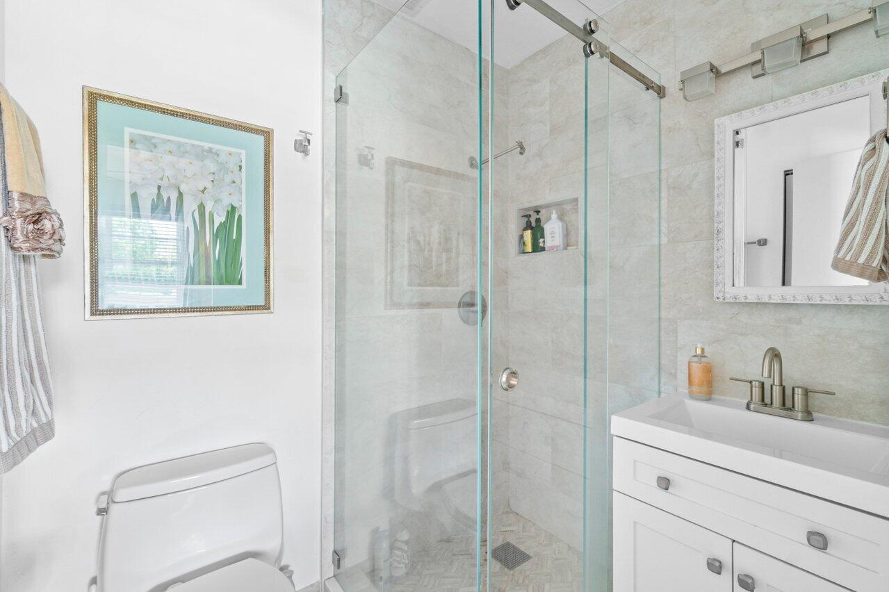 1131 Calamondin Ter 203 Terrace 203