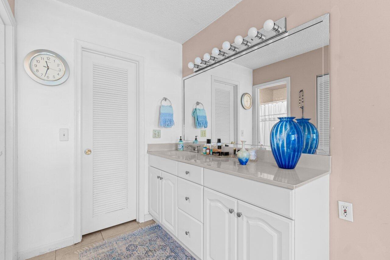 1131 Calamondin Ter 203 Terrace 203