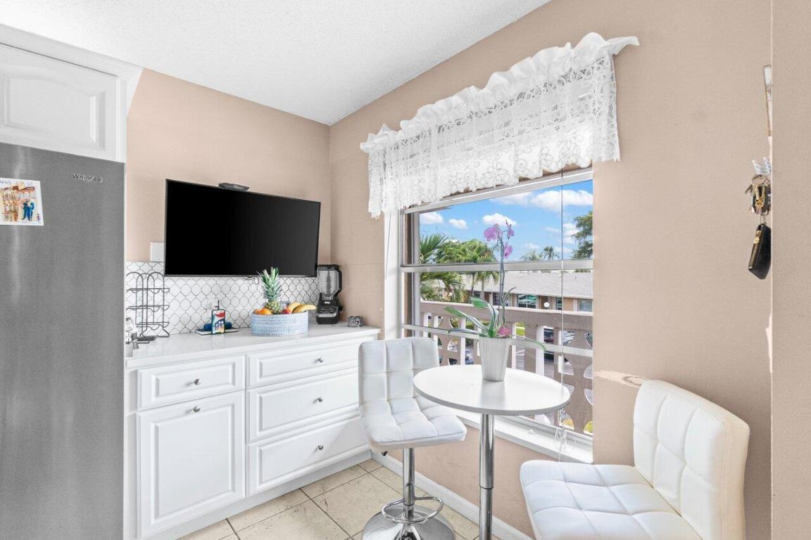 1131 Calamondin Ter 203 Terrace 203