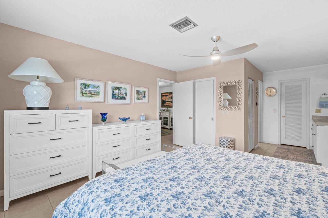 1131 Calamondin Ter 203 Terrace 203