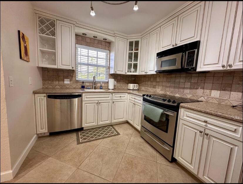 1700 S Ocean Boulevard 6