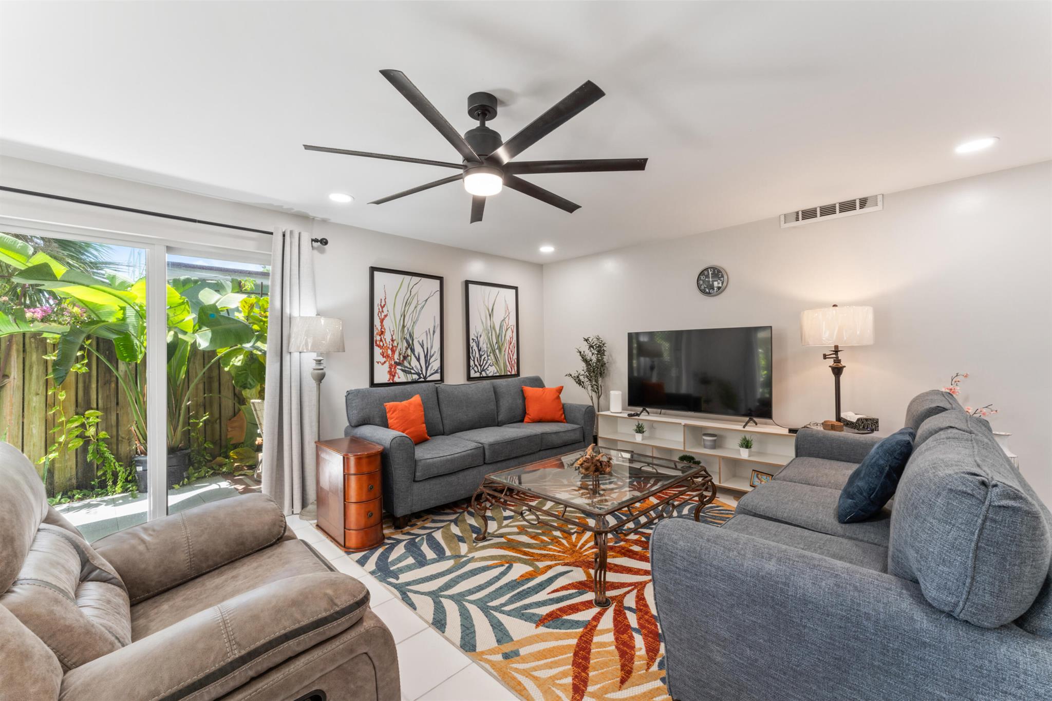 720 N Dixie Highway 303