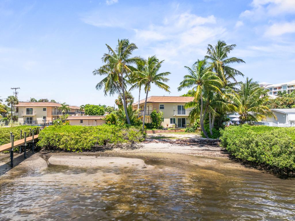 720 N Dixie Highway 303