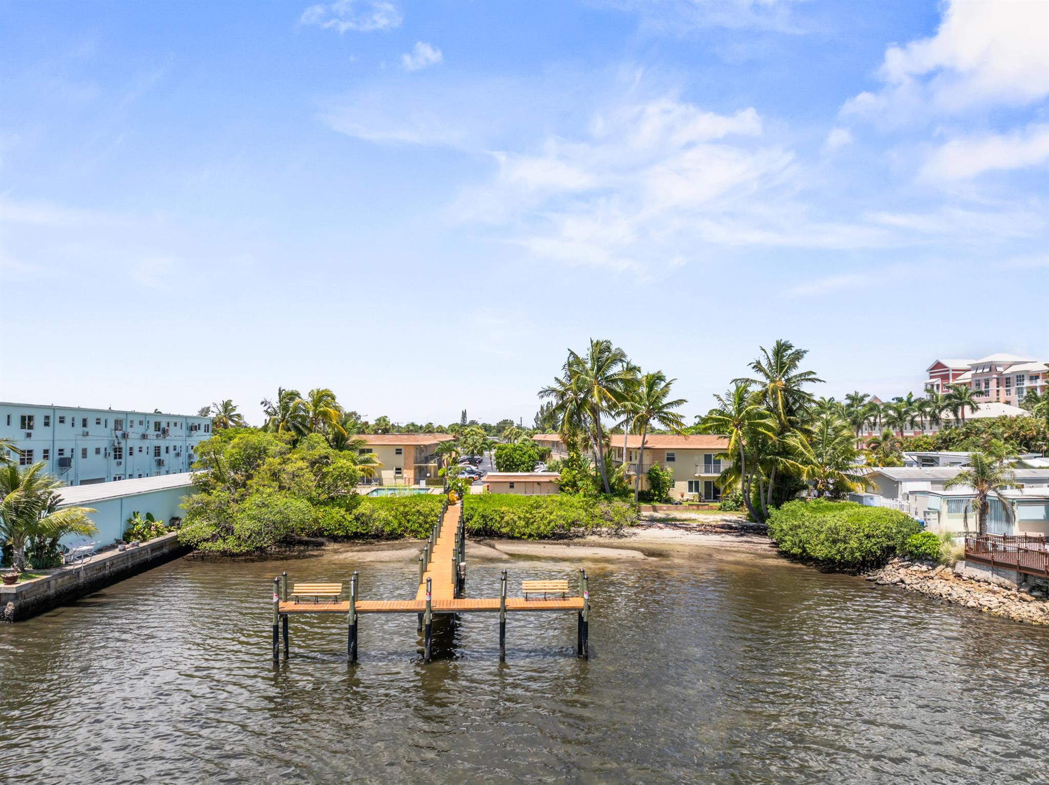 720 N Dixie Highway 303