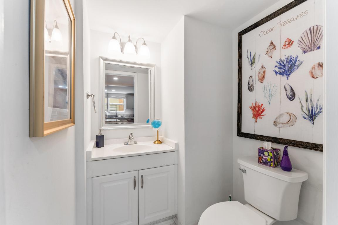 720 N Dixie Highway 303