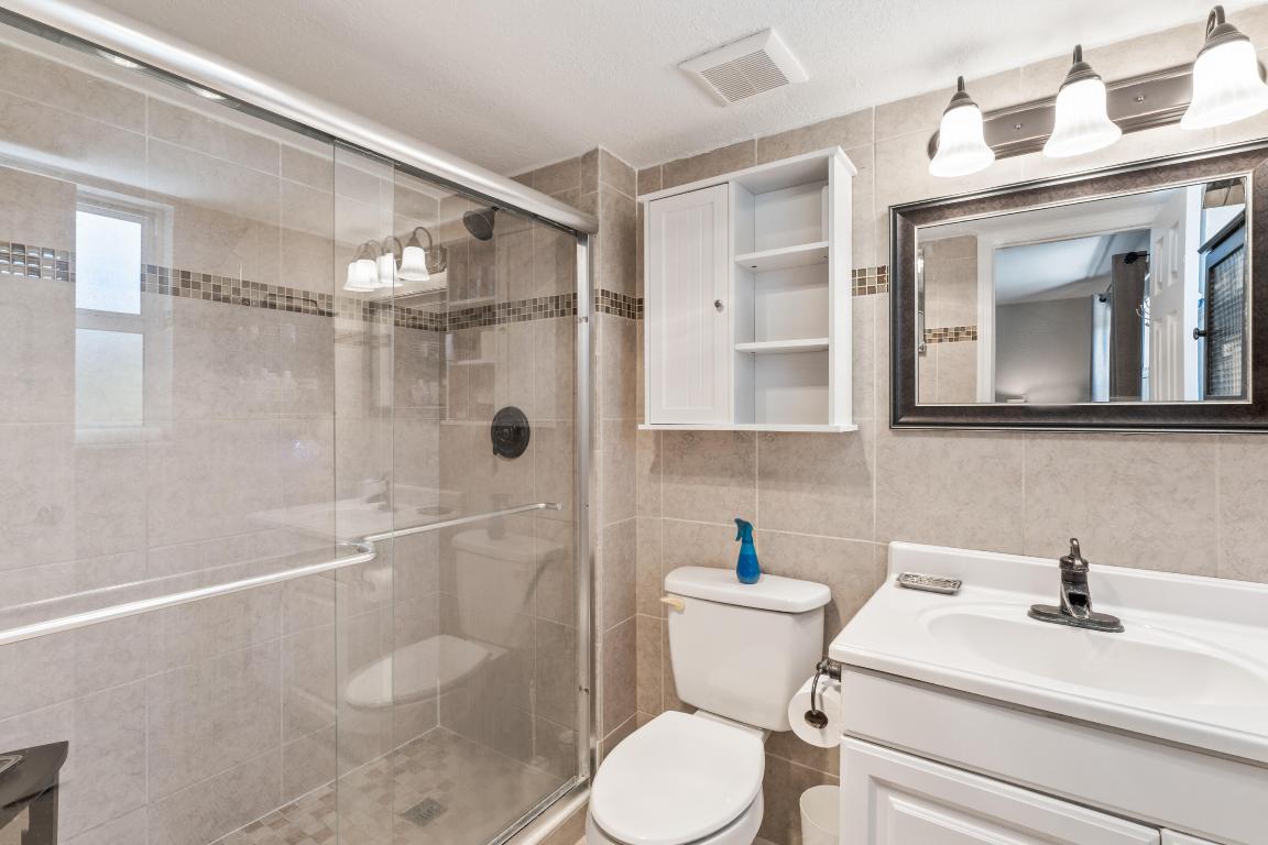 720 N Dixie Highway 303