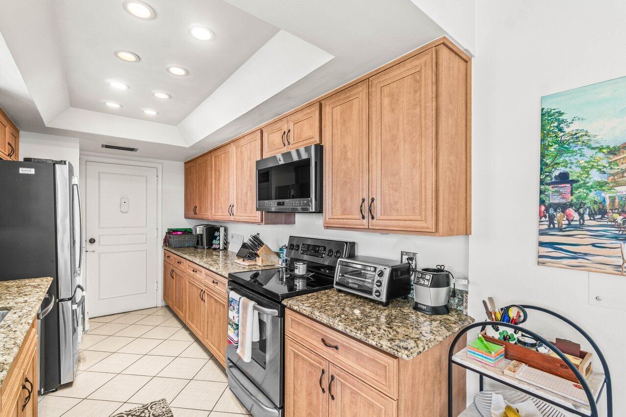 2000 S Ocean Boulevard 306
