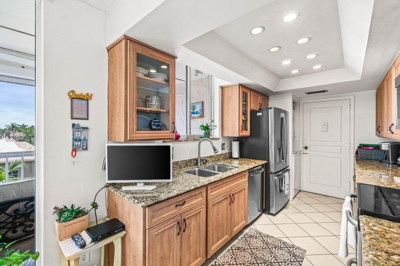 2000 S Ocean Boulevard 306