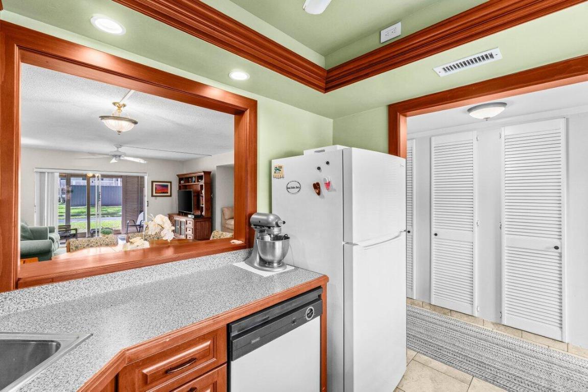 35 SE 13th Street A4