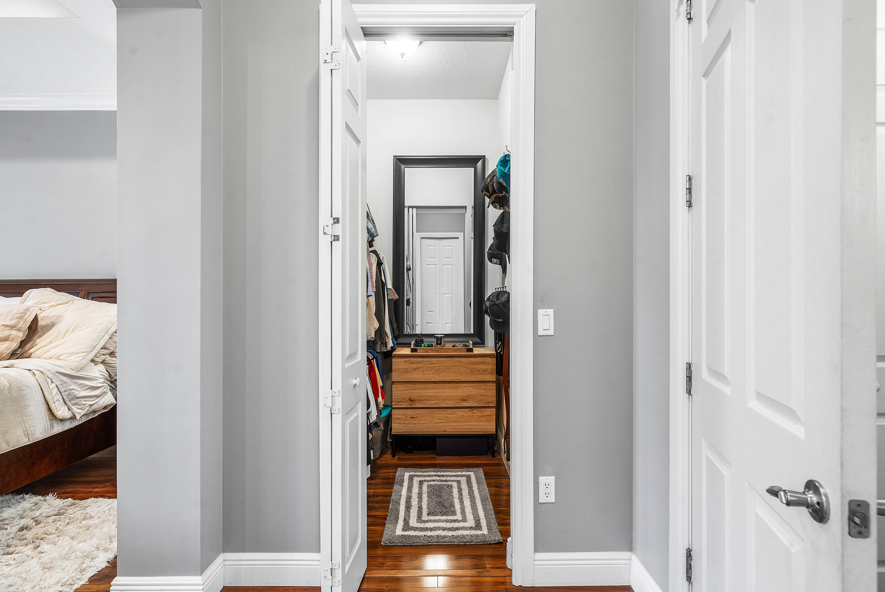 605 Avenue H