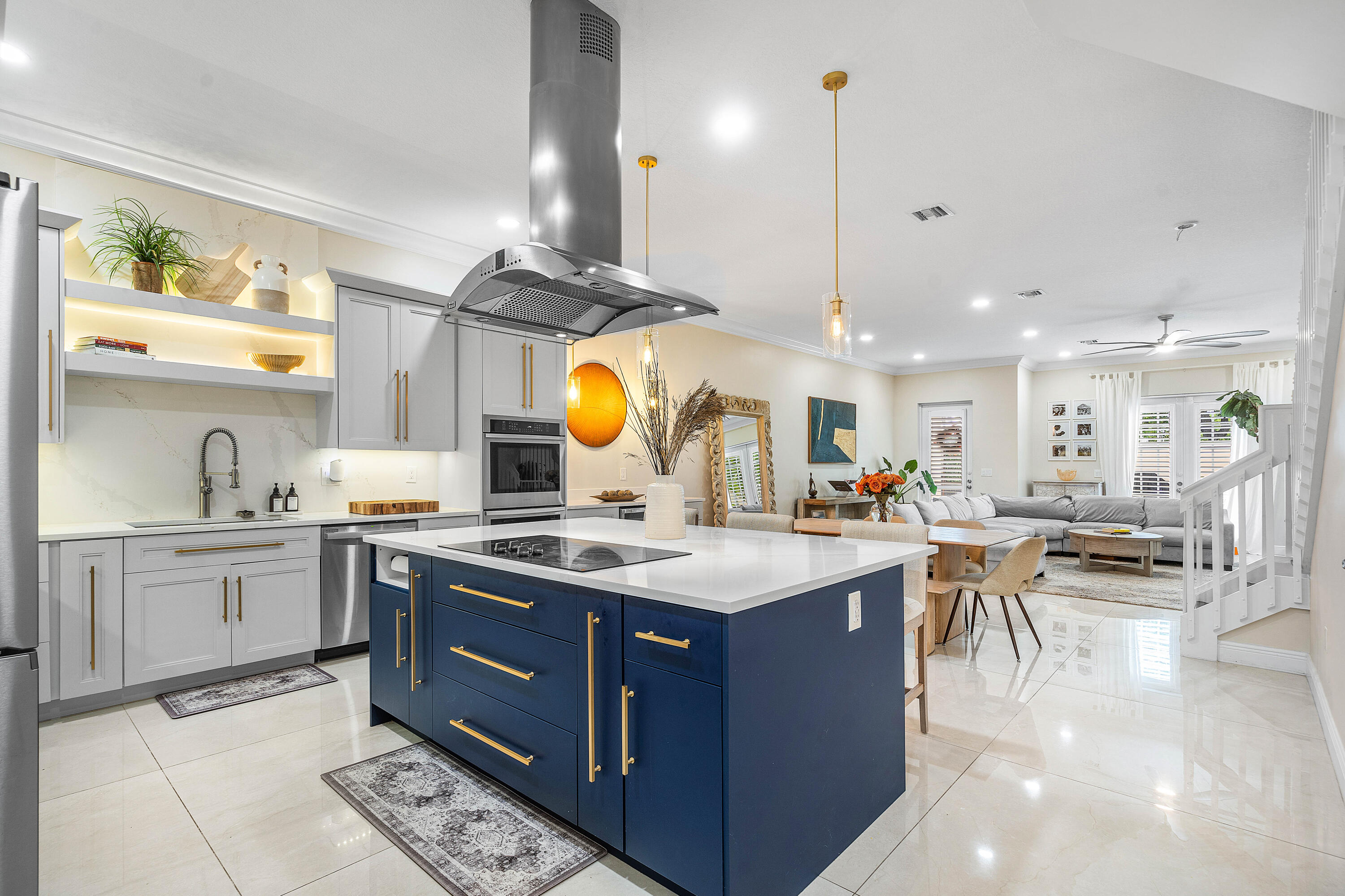 605 Avenue H