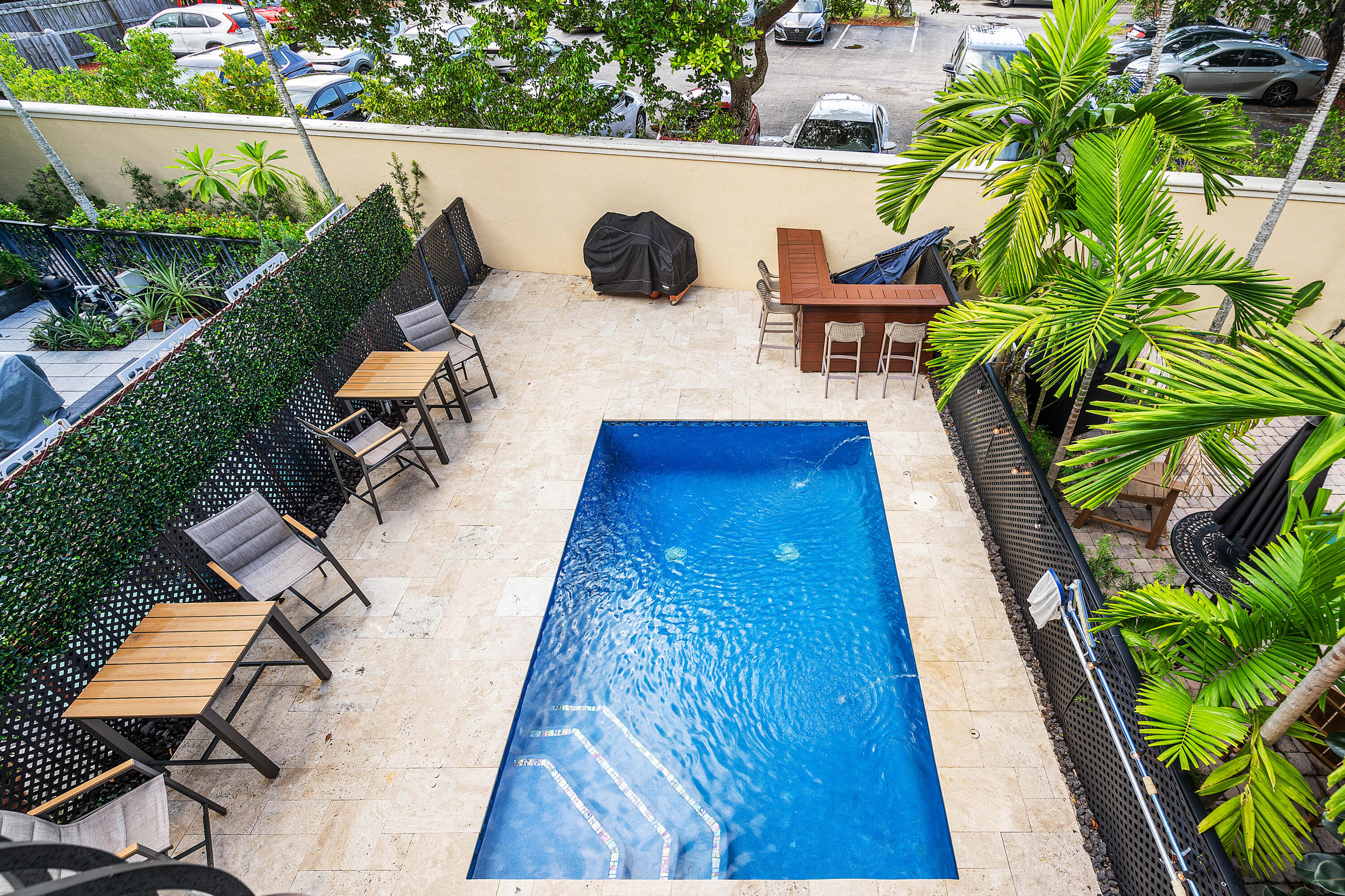 605 Avenue H