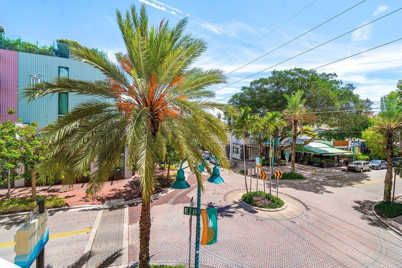 200 NE 2nd Avenue 205