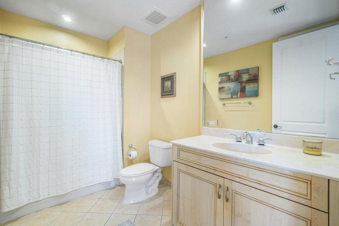 200 NE 2nd Avenue 205