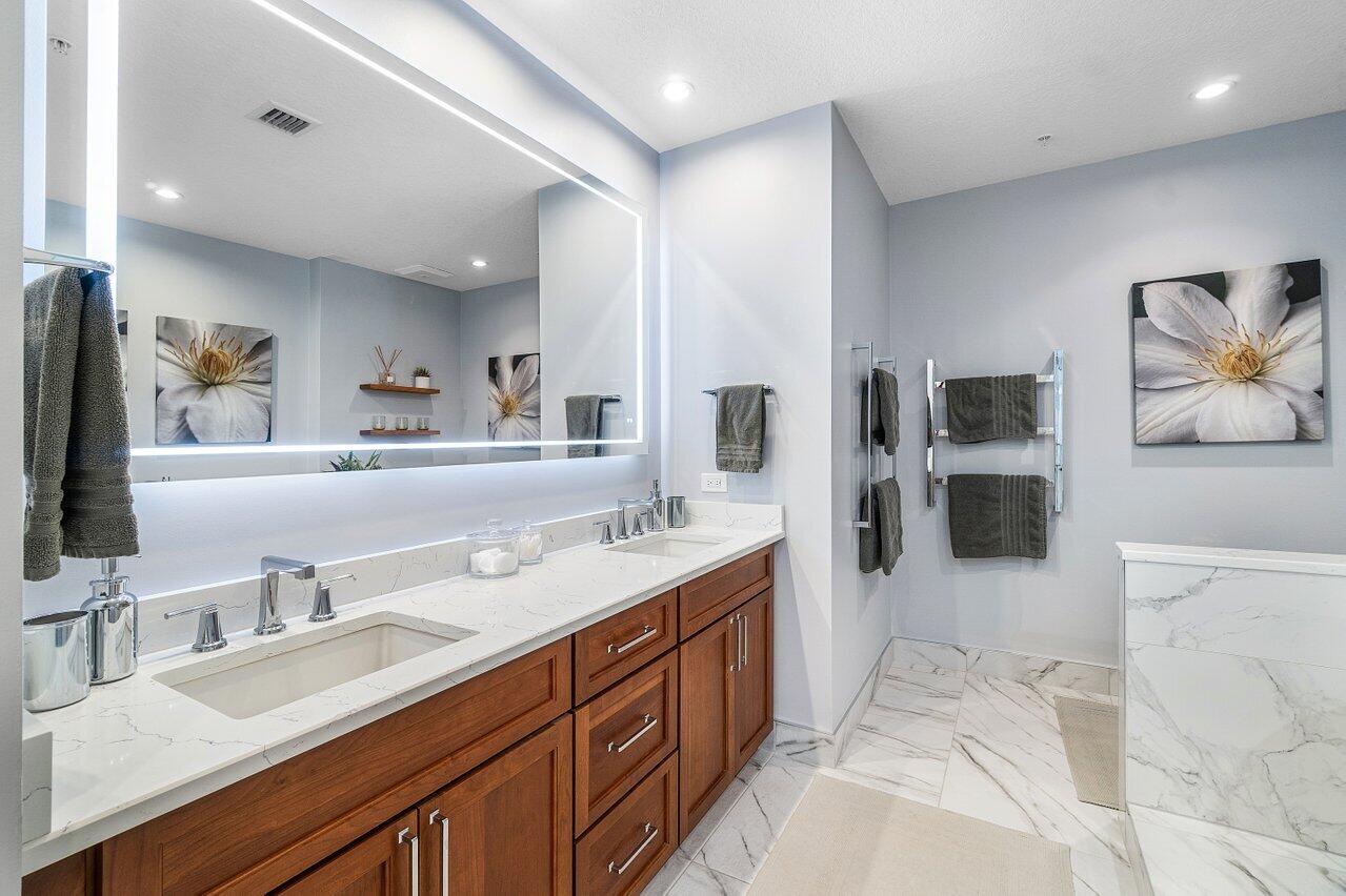 200 NE 2nd Avenue 205