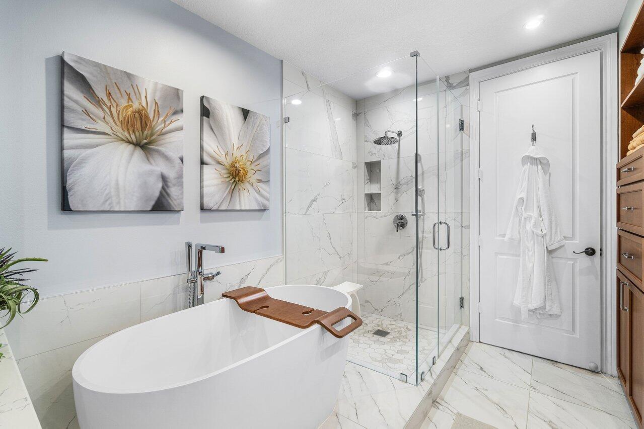 200 NE 2nd Avenue 205