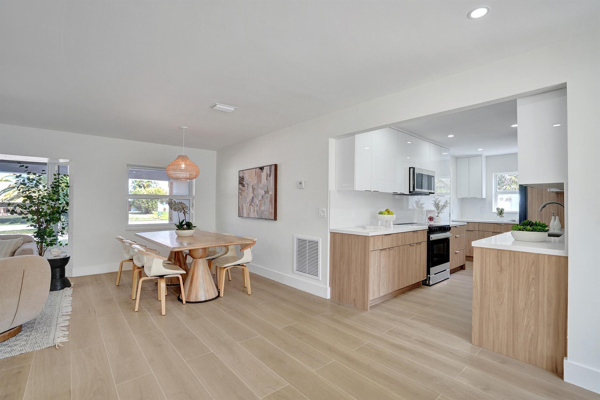 530 Kingbird Circle